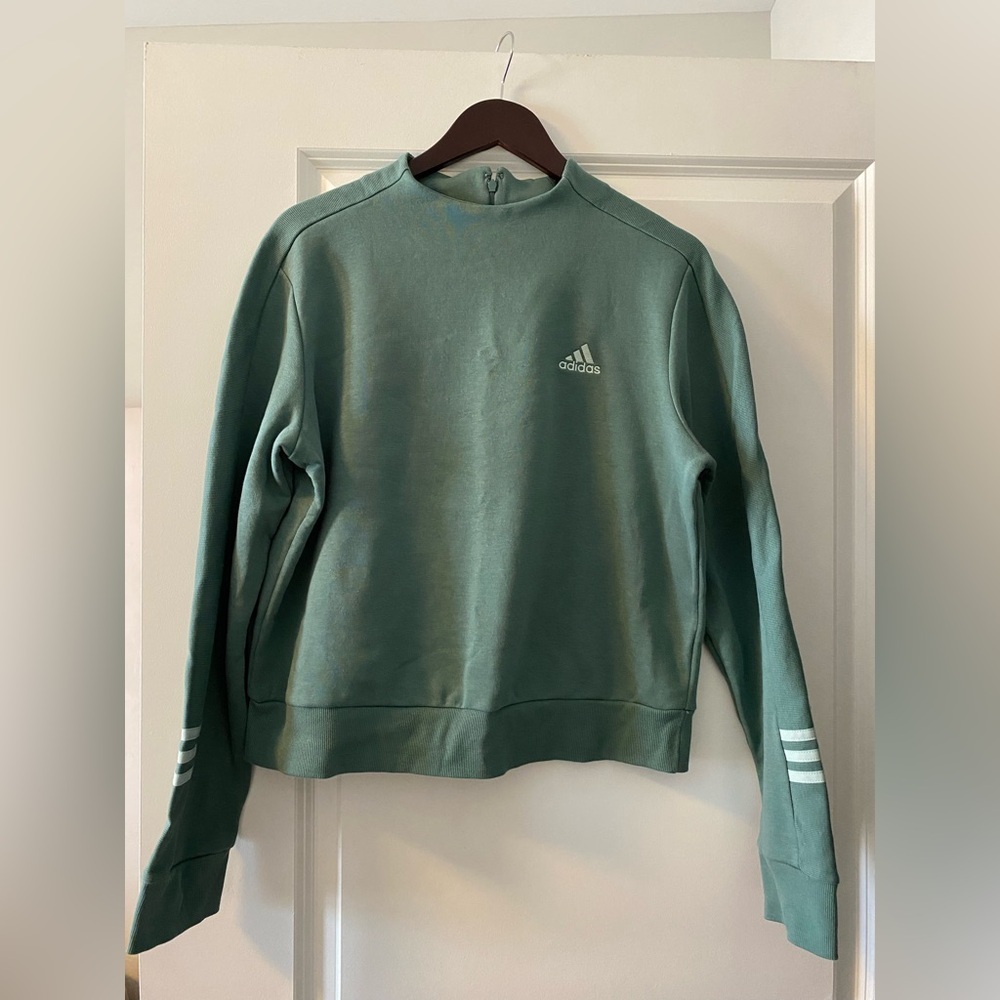 NWT. Adidas Crewneck Sweatshirt in Teal Green with Logo